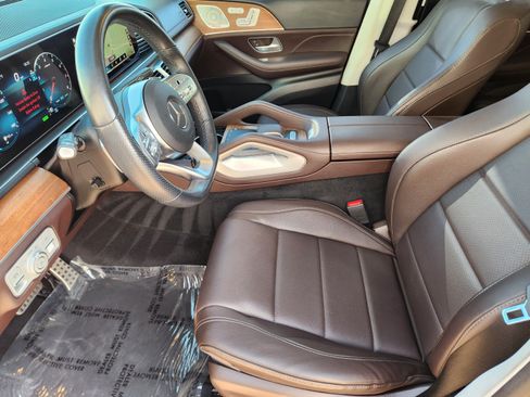 Used 2023 Mercedes-Benz GLS 450 4MATIC image 7