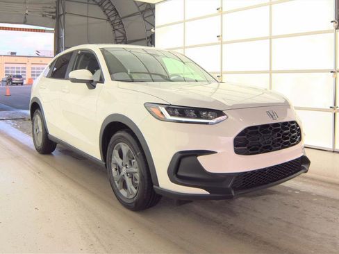 Used 2026 Honda HR-V LX image 4