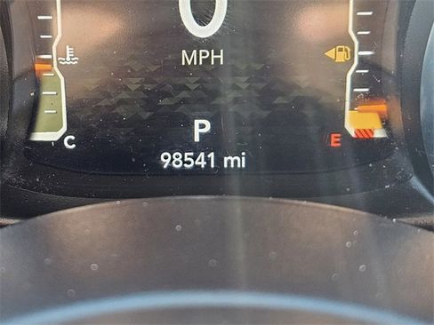 Used 2018 Jeep Wrangler Unlimited Rubicon image 15