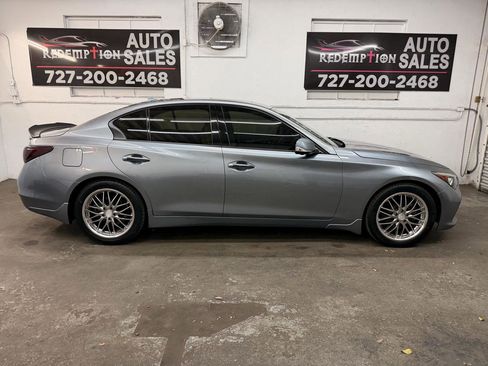 Used 2016 INFINITI Q50 3.0t Premium w/ Driver Assistance Package RWD image 6