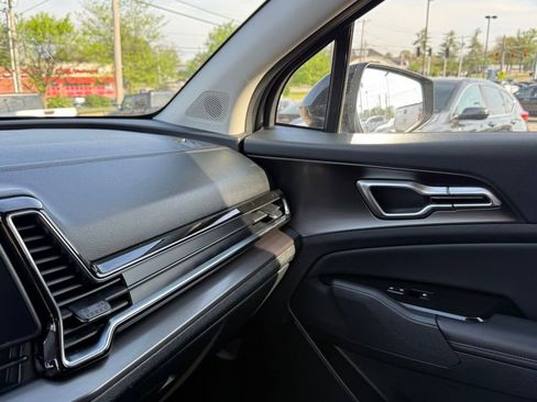 Used 2023 Kia Sportage EX FWD image 21