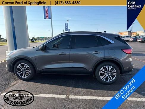Used 2022 Ford Escape SEL w/ Technology Package FWD image 9