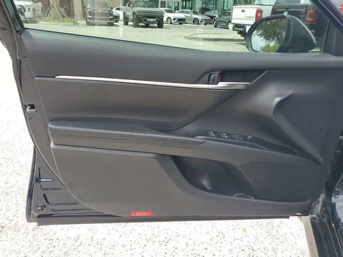 Used 2020 Toyota Camry LE image 16