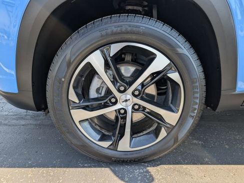 Used 2024 Chevrolet Trax RS w/ Driver Confidence Package image 25