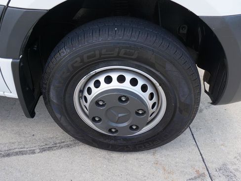 Used 2021 Mercedes-Benz Sprinter 4500 w/ Premium Package image 9