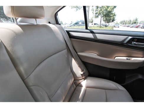 Used 2015 Subaru Legacy 2.5i Premium w/ Moonroof Package AWD/4WD image 12