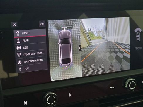 Certified 2024 Porsche Macan GTS image 43