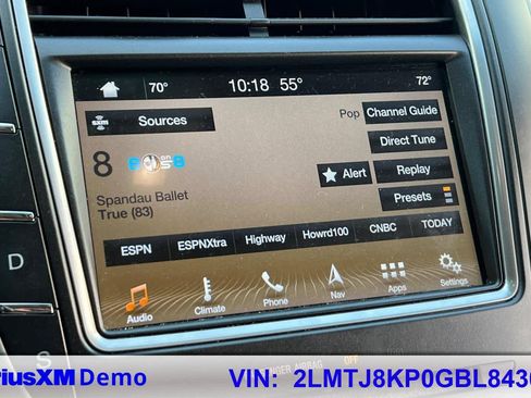 Used 2016 Lincoln MKX Select w/ Select Plus Package image 30