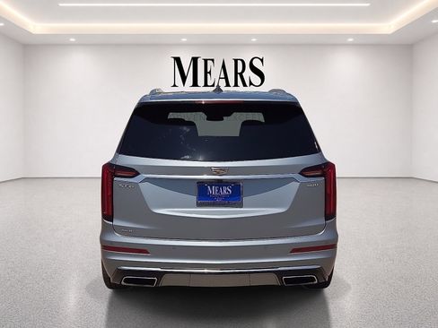 Used 2023 Cadillac XT6 Premium Luxury AWD/4WD image 4