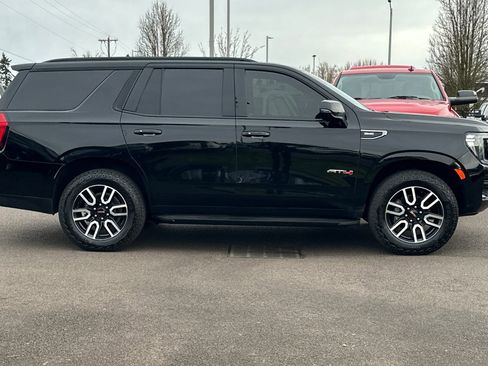 Used 2024 GMC Yukon AT4 image 3