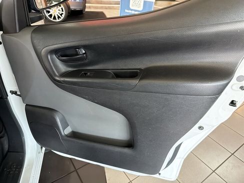 Used 2015 Nissan NV200 S w/ Cruise Control Package FWD image 20