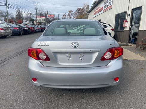 Used 2010 Toyota Corolla FWD image 5