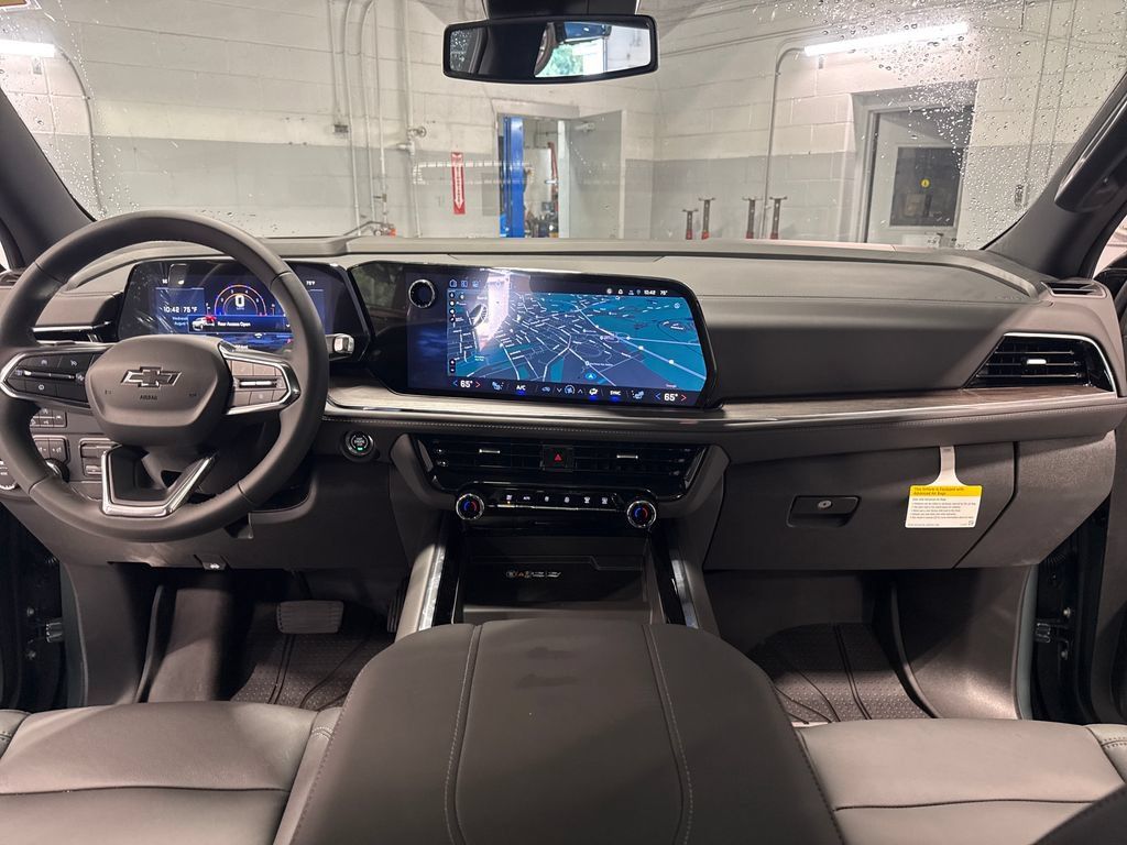 New 2026 Chevrolet Tahoe Z71 w/ Sun And Tow Package AWD/4WD image 38