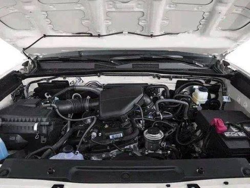Used 2017 Toyota Tacoma SR AWD/4WD image 85
