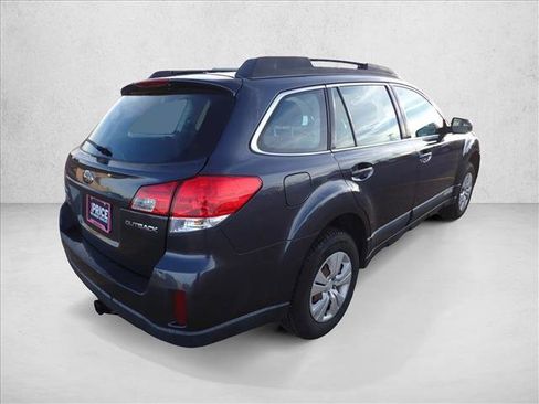 Used 2011 Subaru Outback 2.5i image 4