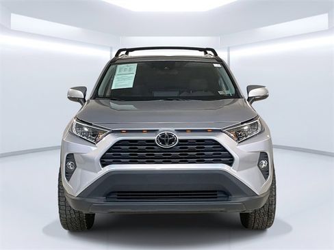 Used 2021 Toyota RAV4 XLE w/ Convenience Package image 10