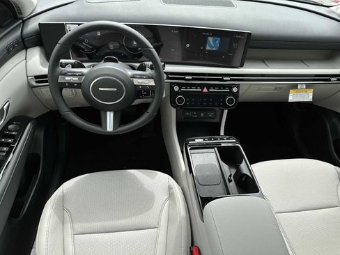 New 2026 Hyundai Tucson Limited image 11