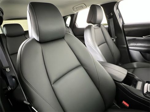 Certified 2025 MAZDA CX-30 AWD 2.5 S w/ Select Sport Pkg image 22