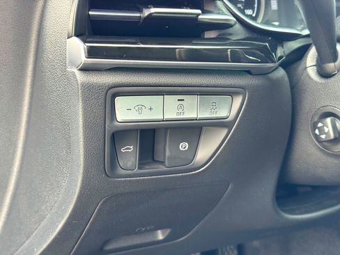 Used 2023 Genesis G80 2.5T image 14