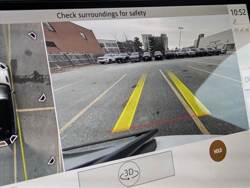 New 2026 Land Rover Range Rover Velar Dynamic SE image 13