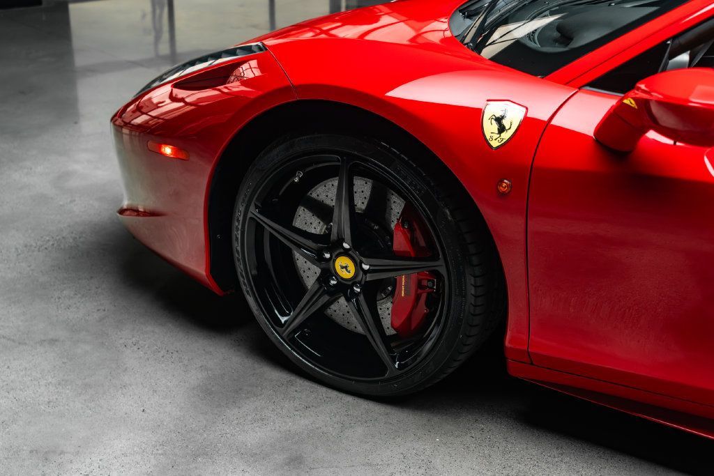 Used 2015 Ferrari 458 Italia Coupe RWD image 30