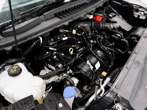 Certified 2024 Ford Edge ST-Line image 18