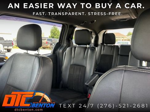 Used 2020 Dodge Grand Caravan SXT w/ Driver Convenience Group FWD image 6