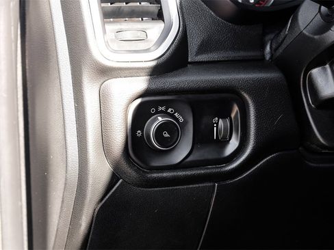 Used 2021 RAM 2500 Big Horn image 25