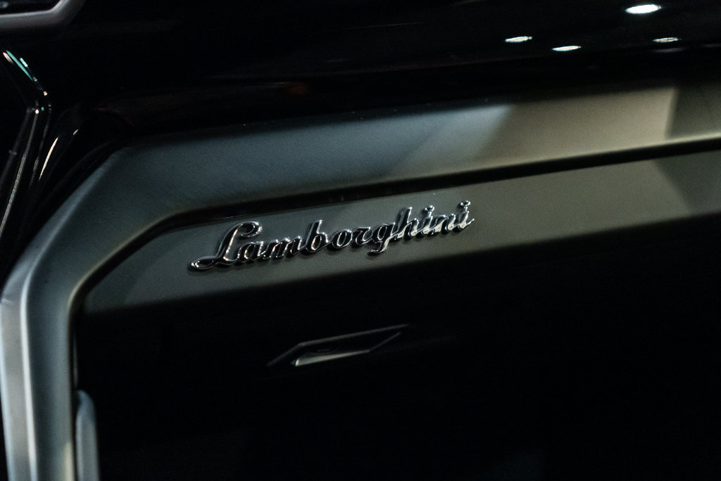 Used 2024 Lamborghini Urus S AWD/4WD image 39