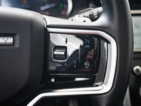 Used 2023 Land Rover Discovery Sport SE R-Dynamic image 24