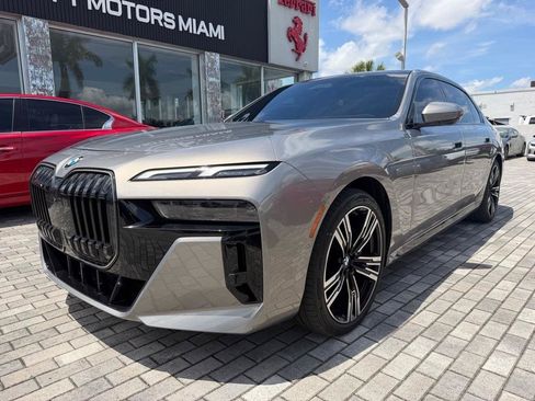 Used 2024 BMW 740i RWD image 4