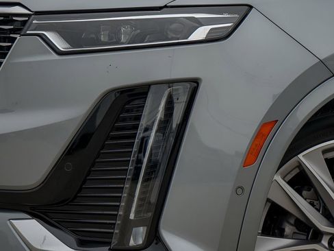 New 2025 Cadillac XT6 Premium Luxury w/ Platinum Package image 3