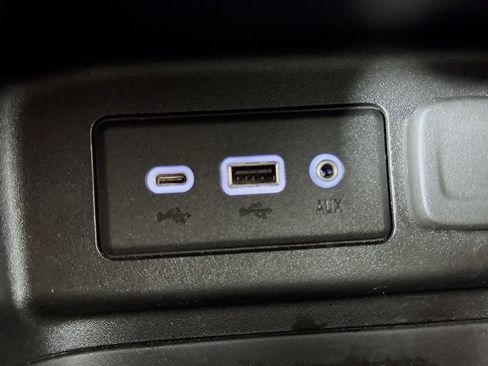 Used 2021 Chevrolet Equinox LT FWD image 14