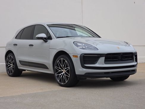 Used 2024 Porsche Macan AWD/4WD image 6