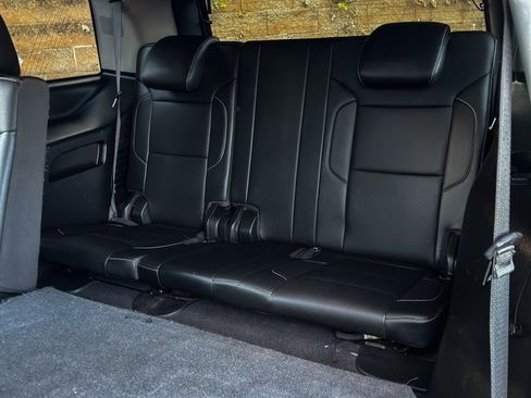 Used 2020 GMC Yukon SLT w/ Open Road Package image 24