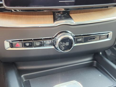 New 2026 Volvo XC60 T8 Plus w/ Protection Package Premier AWD/4WD image 25