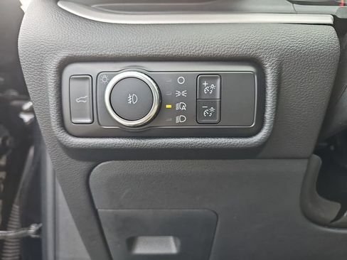 Used 2023 Ford Explorer XLT w/ Equipment Group 202A image 33