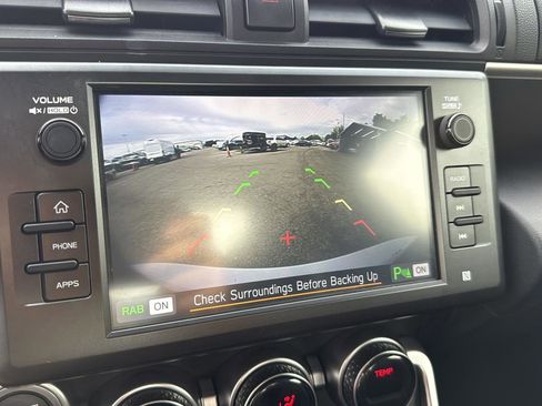 Used 2023 Toyota GR86 Premium image 19