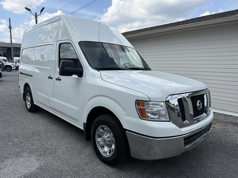 Used 2013 Nissan NV 2500 SV RWD image 31
