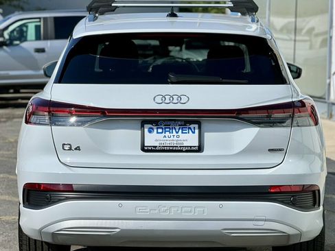 Used 2022 Audi Q4 e-tron Premium Plus w/ Premium Plus AWD/4WD image 35