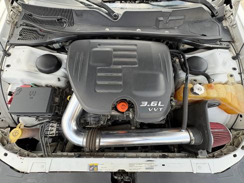 Used 2014 Dodge Challenger SXT RWD image 26