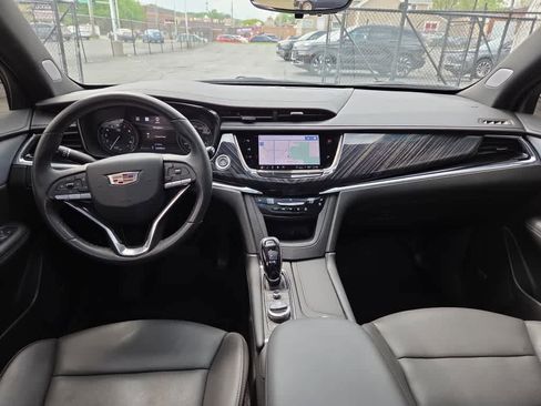 Used 2024 Cadillac XT6 Premium Luxury w/ Technology Package AWD/4WD image 19