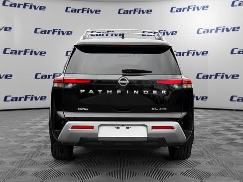 Used 2025 Nissan Pathfinder SL AWD/4WD image 4