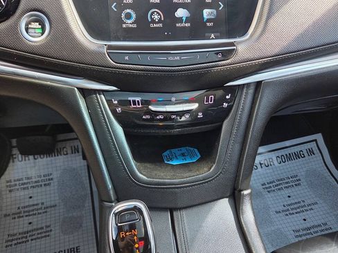 Used 2018 Cadillac XT5 Premium Luxury FWD image 9