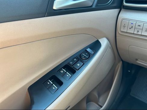 Used 2019 Hyundai Tucson Limited AWD/4WD image 13