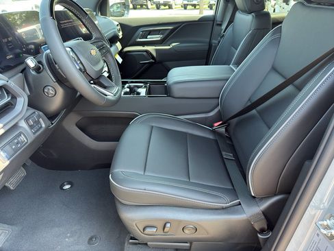 New 2026 Chevrolet Silverado EV LT image 15