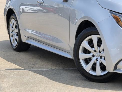 Used 2024 Toyota Corolla LE FWD image 12