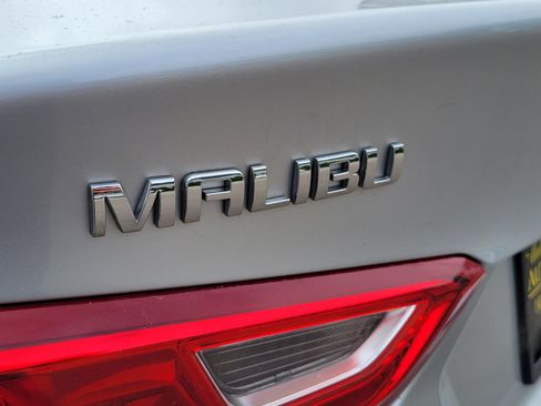 Used 2016 Chevrolet Malibu LT FWD image 7