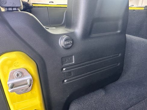 Used 2023 Jeep Wrangler Unlimited Rubicon w/ LED Lighting Group image 27