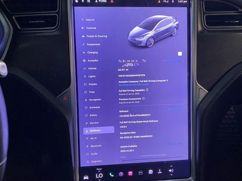 Used 2017 Tesla Model X 75D image 13